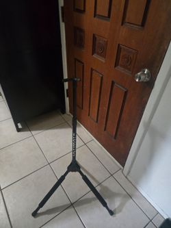 Guitar stand
