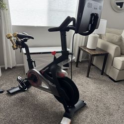Peloton Bike
