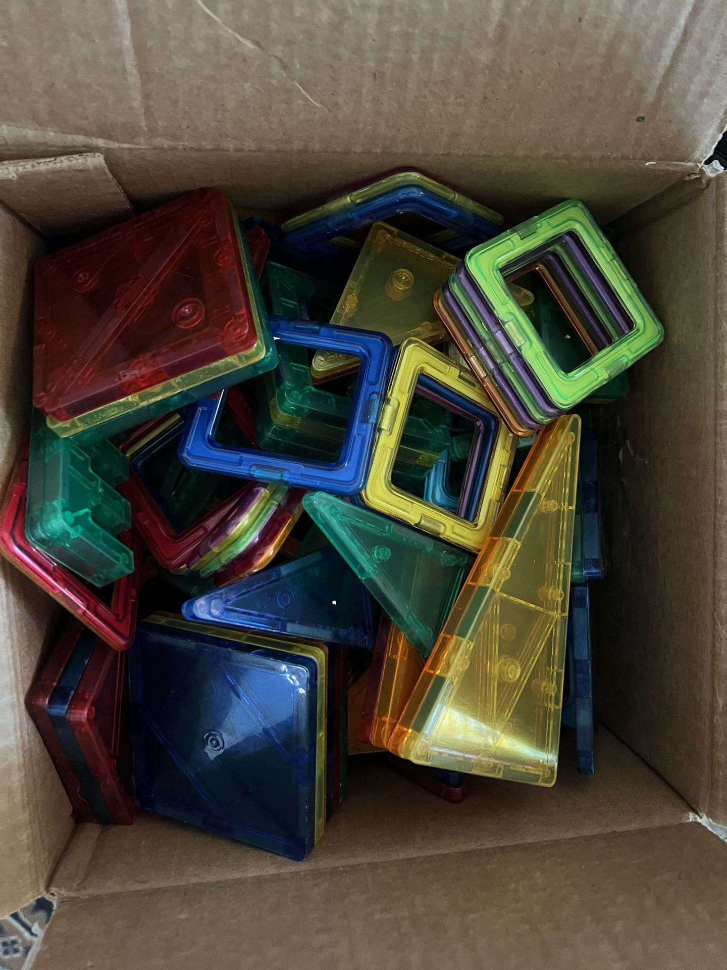 Color full Magnets 182 Piece