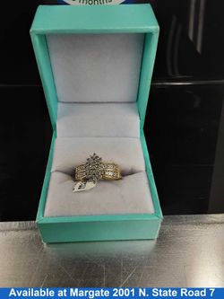Women's Ring - Yellow Gold 14k (.585) 5.6 grams Size 6.5