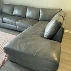 Grey Leather L Shaped Sectional With Chaise and Pull Out Bed