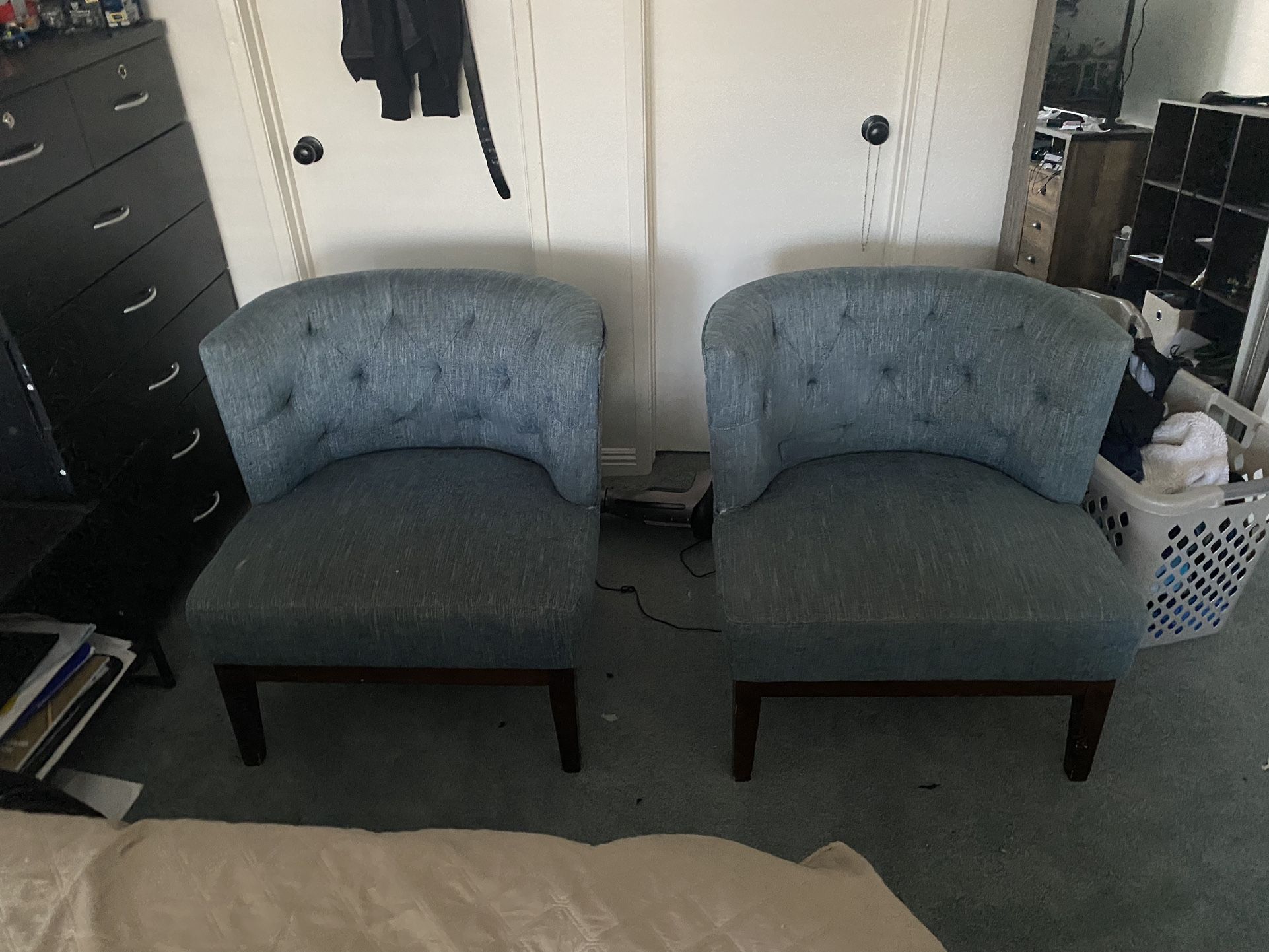 2x Blue Cushioned Chair