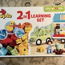 Lego Duplo 2in 1 learning set 66788 Walmart Exclusive 111 pcs Comes form a smoke free pet free home. Pick up in Beverly 