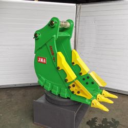 Excavator Hitachi ZX-100/ZX-120/ZX-130 Heavy Duty Rock Bucket GP 18-inches Width. Without the Pin.