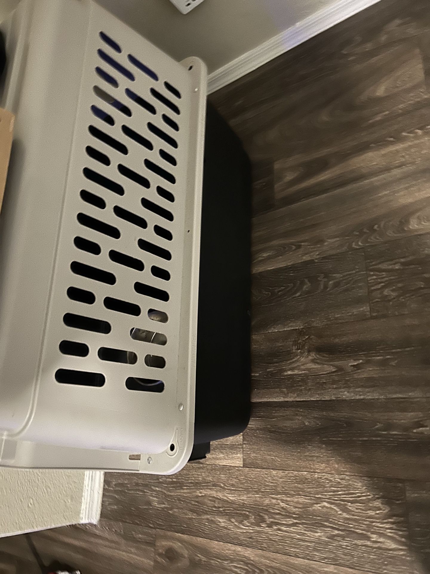 Dog kennel
