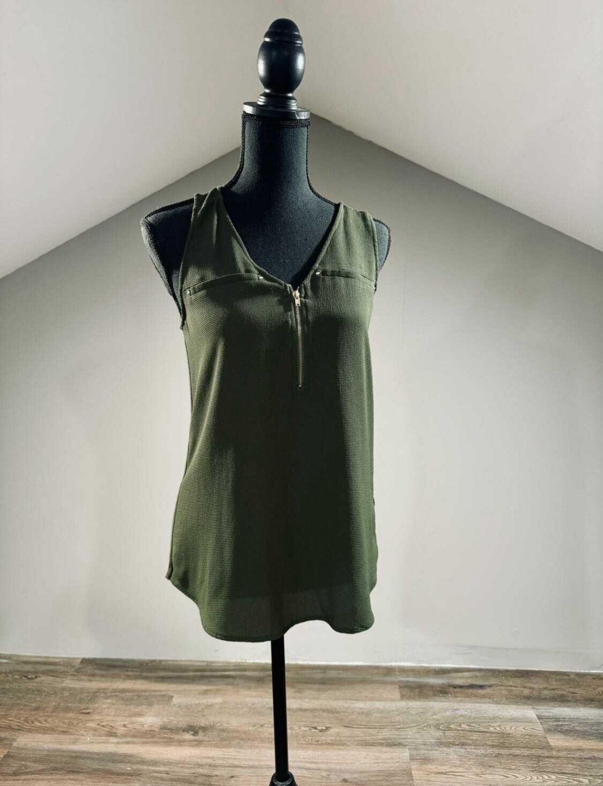 Small Navy Green Tank