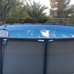 Pool  18’