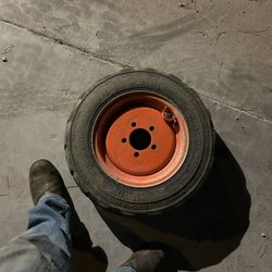 Bobcat s70 Wheels and tires