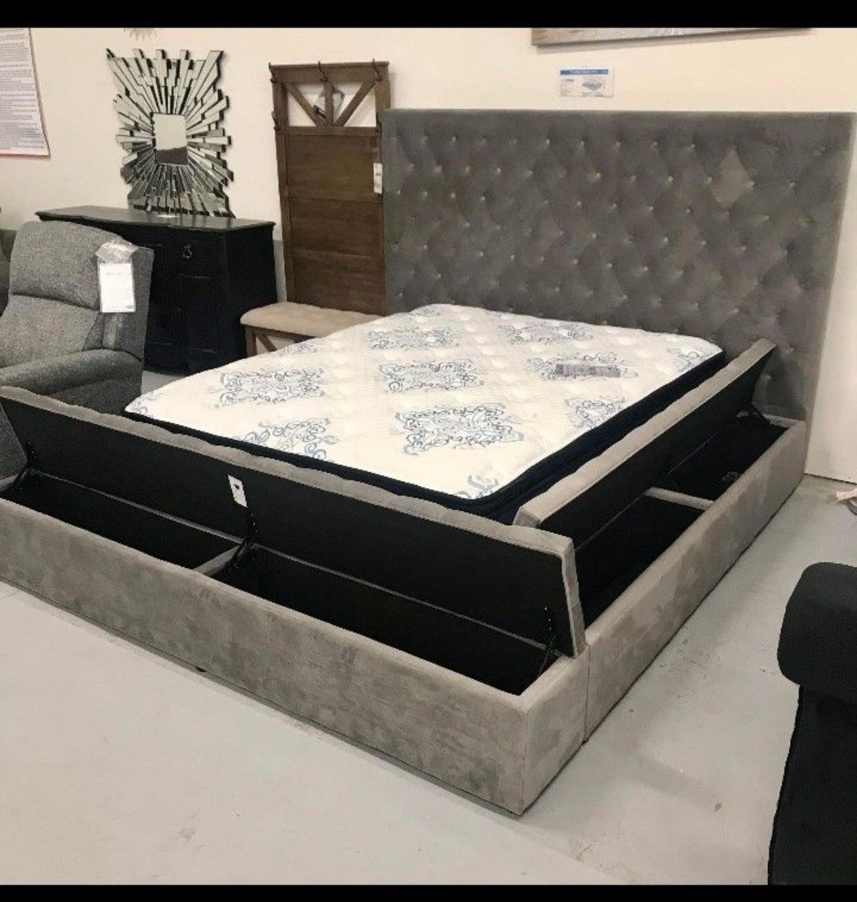 Gray Bed Frame Velvet With Storage ✅ Brand New 💥 Best Price👍