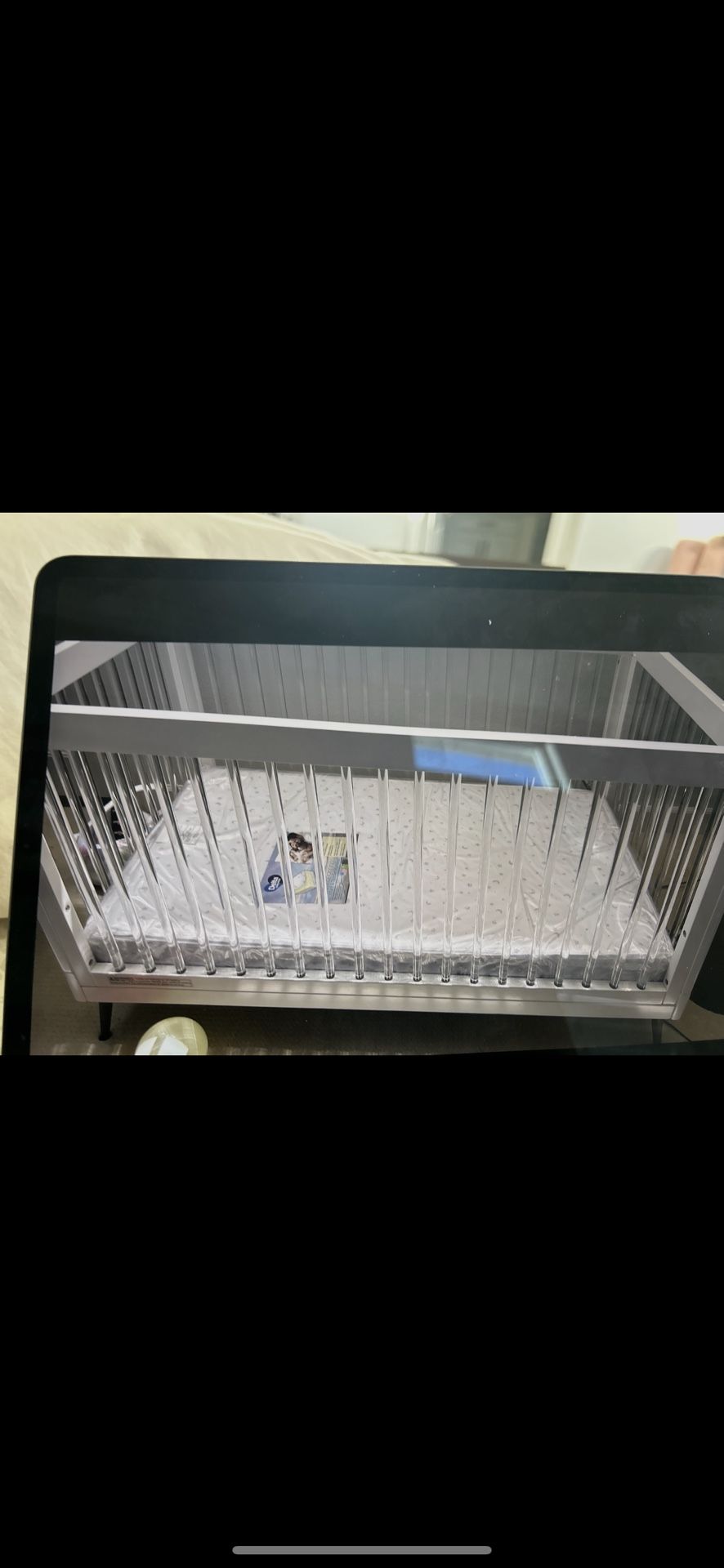 Delta children acrylic convertible crib