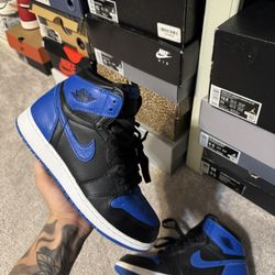 Air Jordan 1 Retro High OG ‘Royal’ 2017