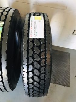 COMMERCIAL TRUCK TIRES/ LLANTAS PARA CAMIÓN Y TRAILAS