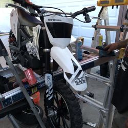 Dirt Bike Mini Skymoto