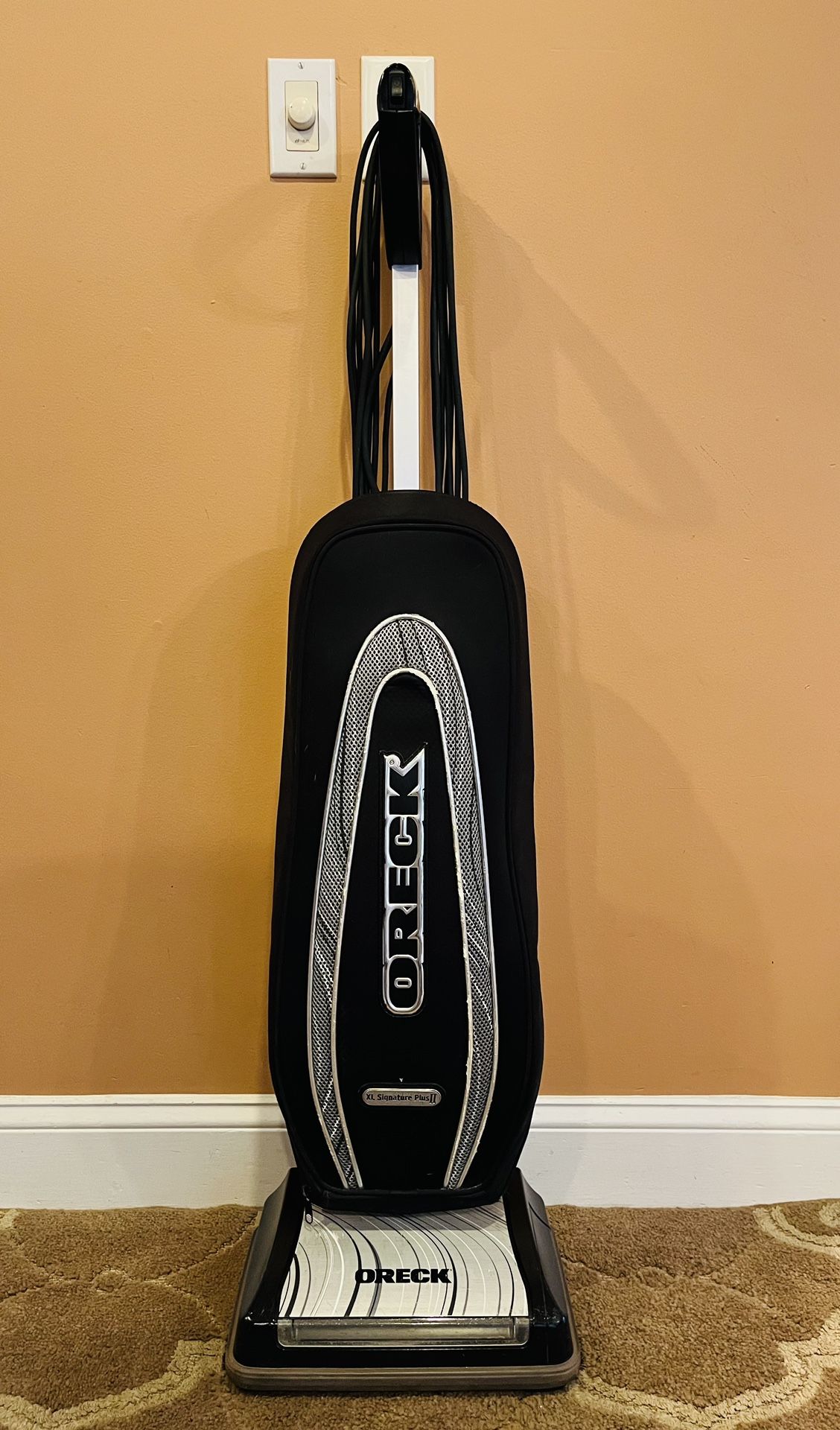 Oreck XL Signature Plus II Vacuum Cleaner