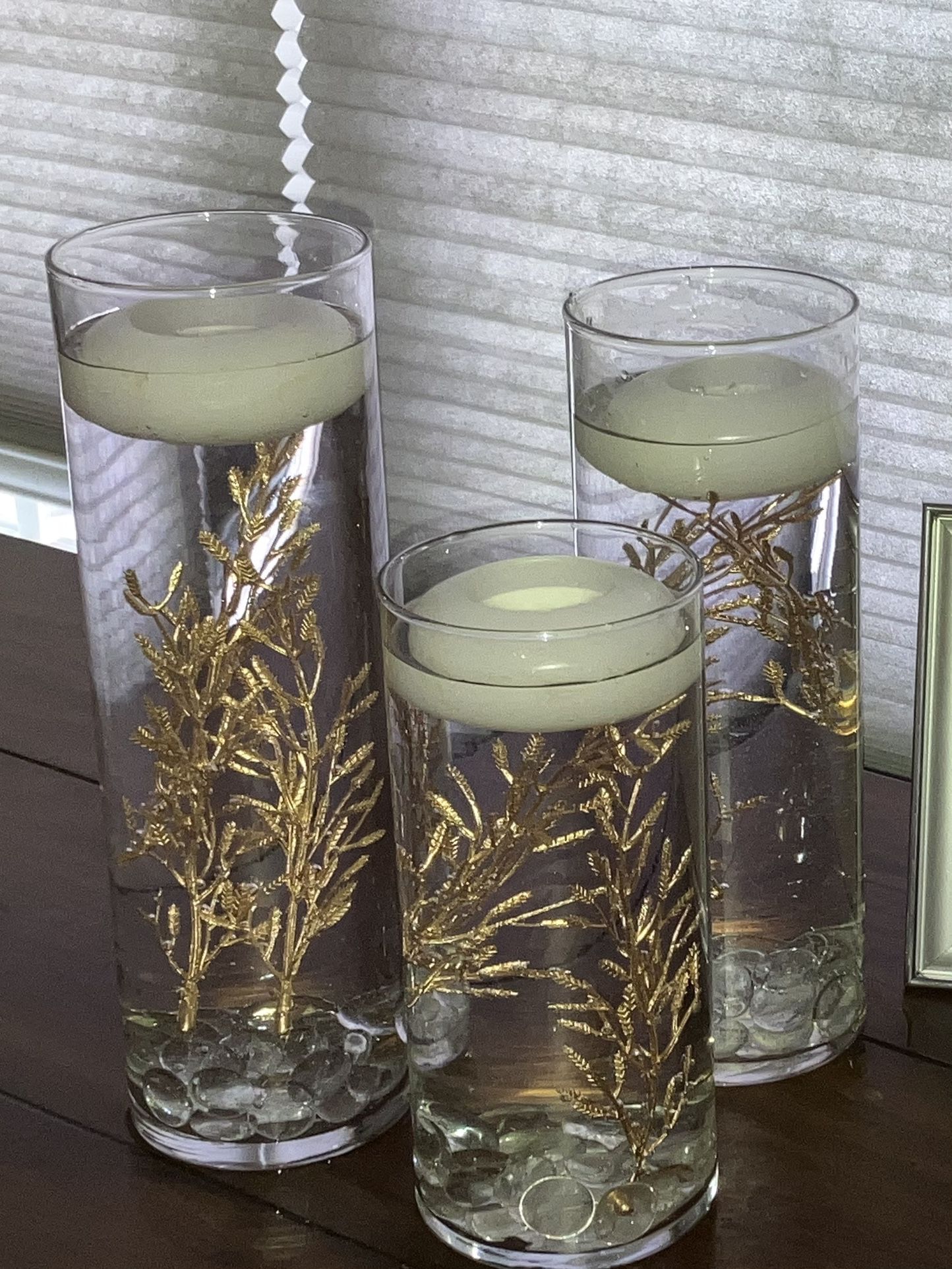 Set Of 12 Wedding Table Centerpieces- Cylinder Vases Floating Candles Gold