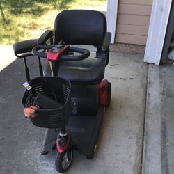 GoGo Elite Traveler Plus Mobility Scooter 