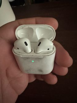 AirPods
