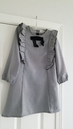 Little girl dress size 7-8 years