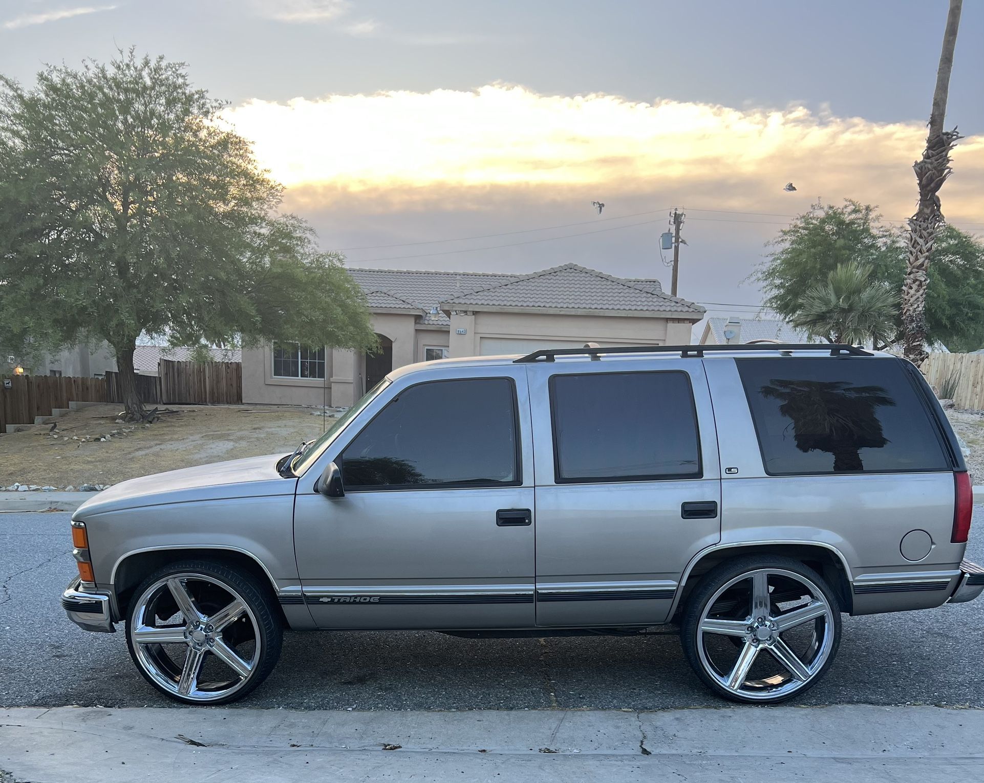 26  Inch Chevy Rims For Sale Irocs Chrome 5 Lug … Black 26 Inch Snowflakes 6 Lug For Sale Rims Only 1200 For 26s Chrome 1000 For Black 26 Inch Snowfla