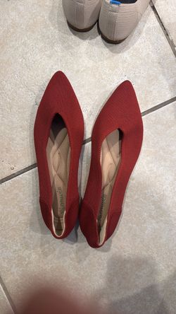 Red flat shoes