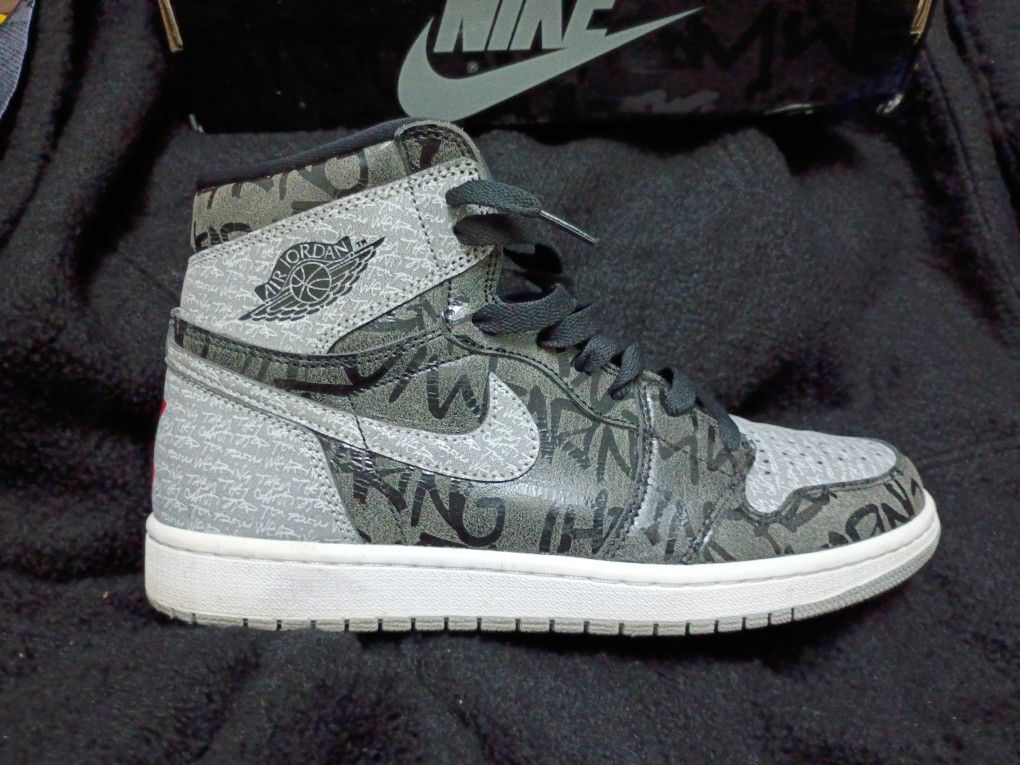 Nike Air Jordan 1 Retro High OG USA SIZE 10 
