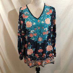 Tolani Collection “Simone” Navy Floral Pullover Top - Womens 2X, NWT, Bust 26.5”, length 28”