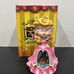 Disney The World of Miss Mindy Aurora Light up Figurine Showcase