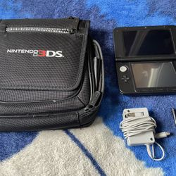 Black Nintendo 3DS XL  