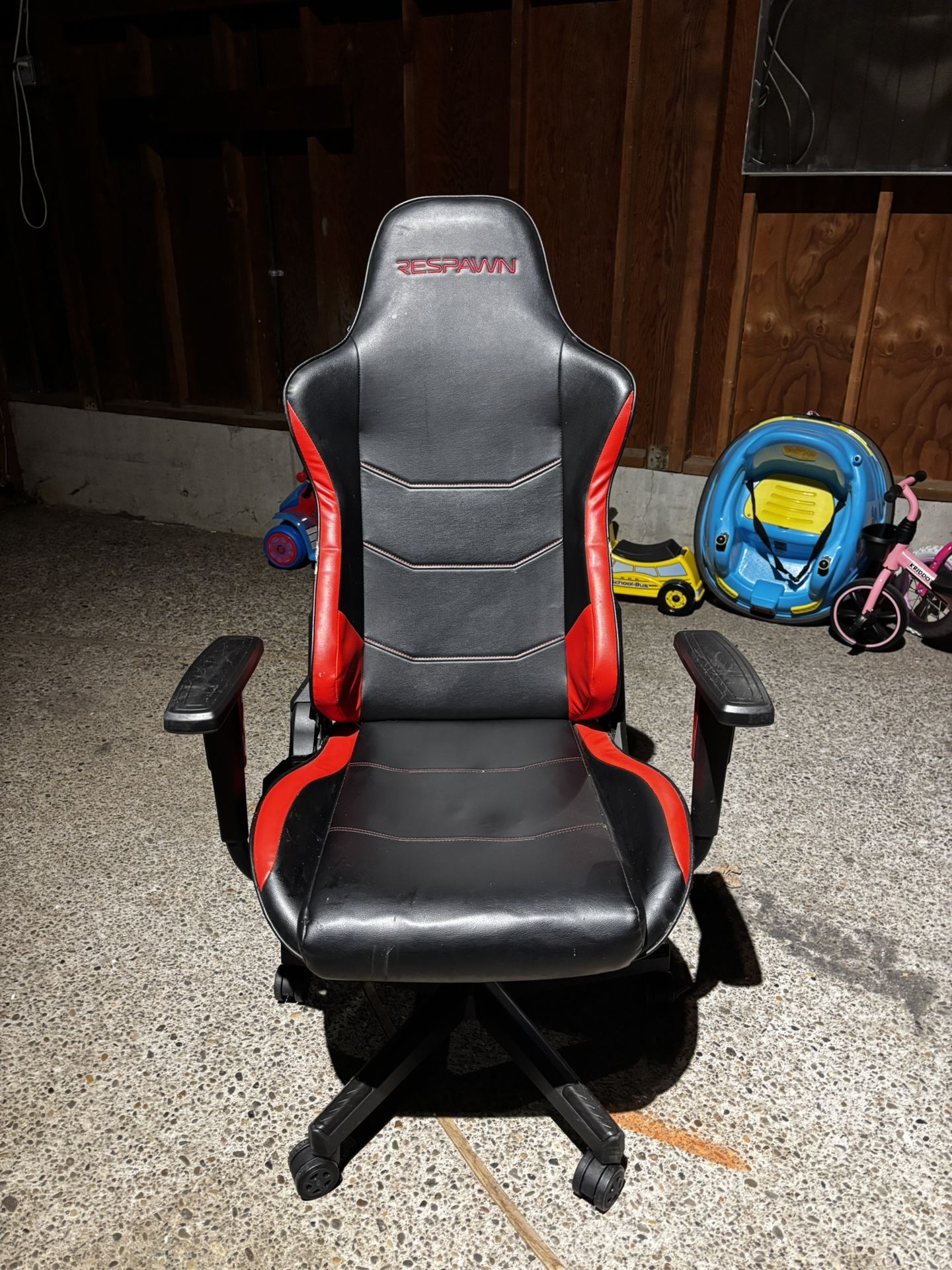 RESPAWN GAMING CHAIR 