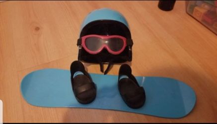 Snowboard for American girl doll or Our Generation doll
