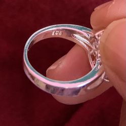 925 Silver With Beautiful Zirconia. Size 6. New