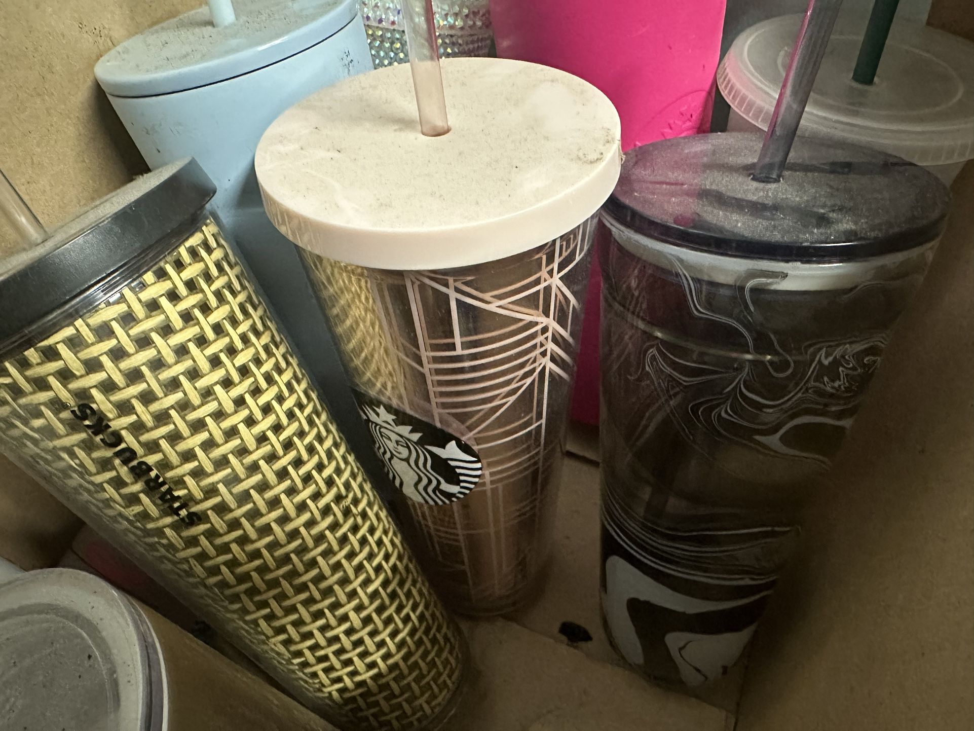 Box Of 10 Starbucks Cups