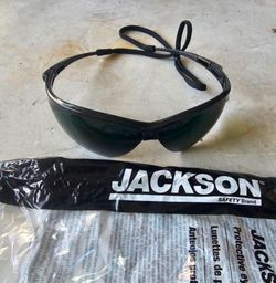 New Jackson safety Glasses Protects against harmful UV/IR radiation in welding, brazing, cutting and soldering Scratch Resistant