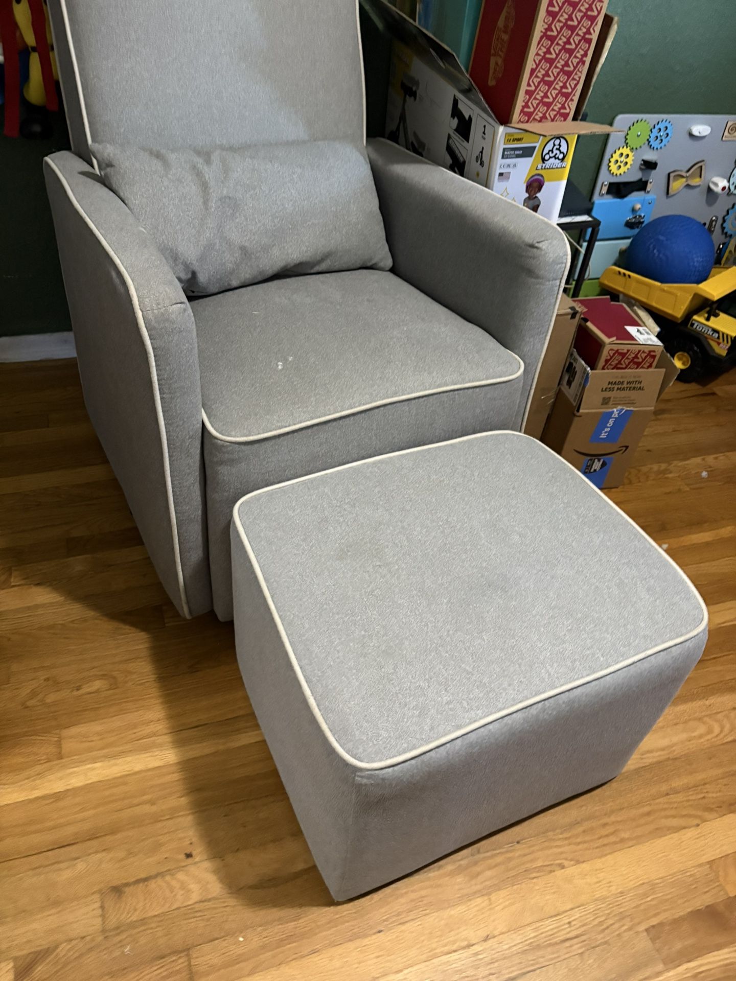 Delta Children Luna Nursery Glider Swivel Rocker Chair - Dovetail Gray