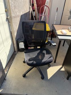Ergonomic Mesh Office Chair