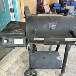 Oklahoma Joe's Digital Smoker