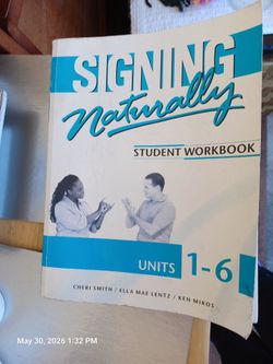 SIGNING  NATURALLY  STUDEN BOOK WITH DVD