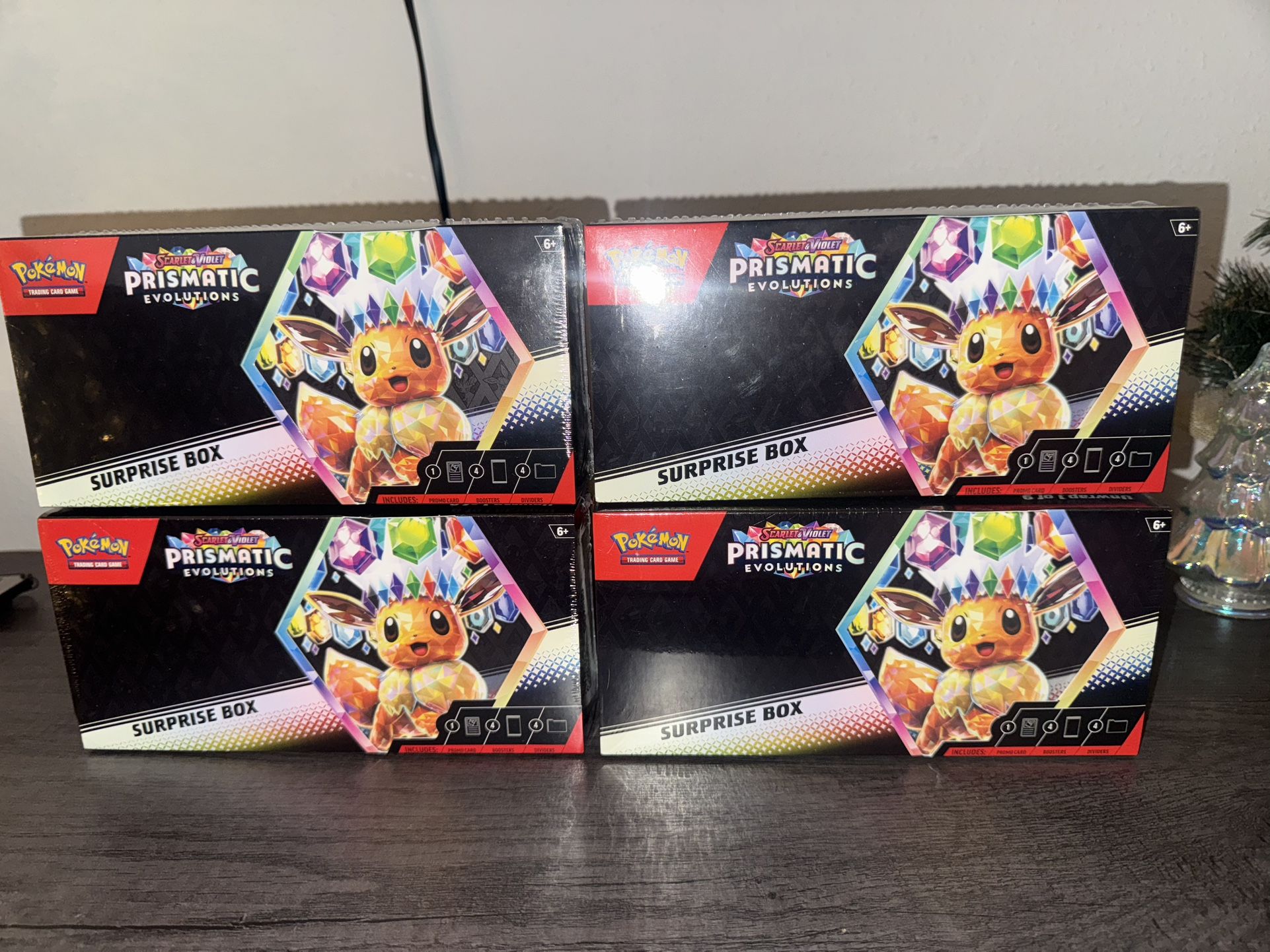 Pokémon Prismatic Evolutions Surprise Box 