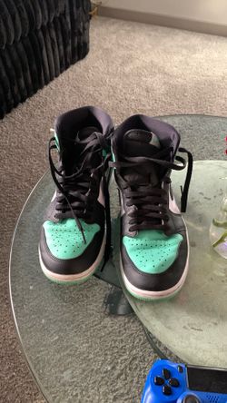 Nike Air Jordan 1 Retro High OG in the "Green Glow"