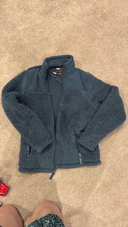 Youth M Fleece zip up