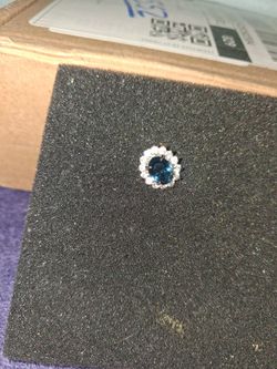 Genuine sapphire earring