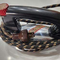 General Mills GM 1a Iron