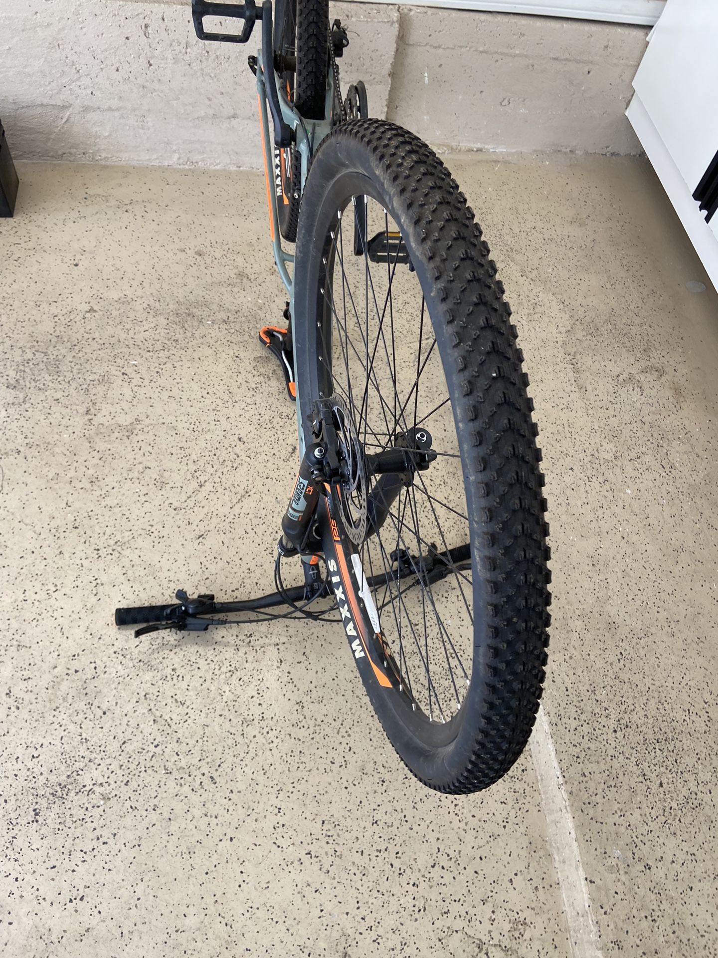 Giant mountain Bike