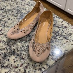 Women’s Shoes 