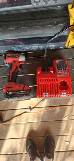 Impact driver, battery & port