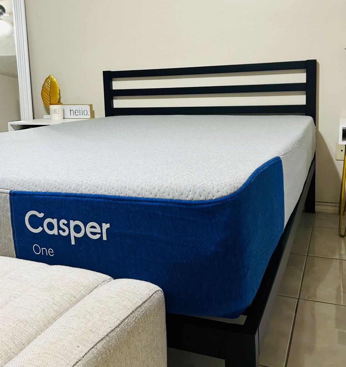 ποΈ QUEEN Casper Memory Foam Mattress - Like New