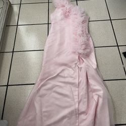 Selling   $100 Size  S/m