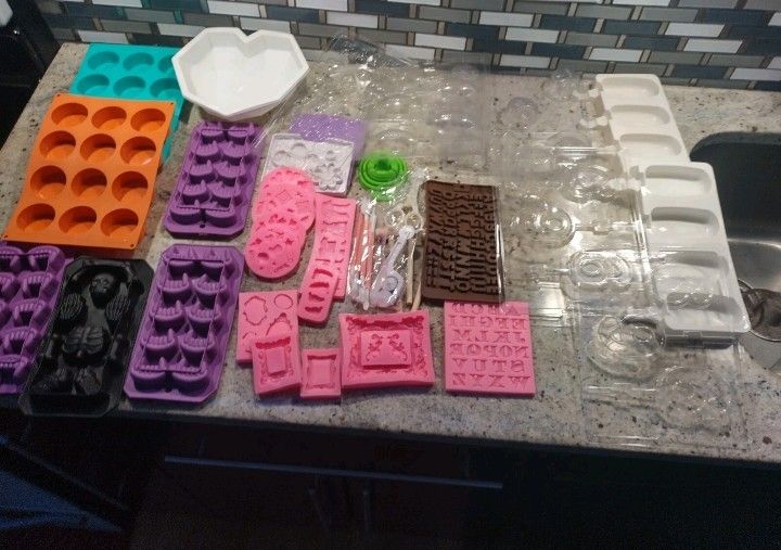Lot of 30+ Wilton Candy Cake Decorating Molds Football Baby Halloween