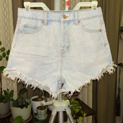 Women’s Size 0 Denim Fringe Shorts 