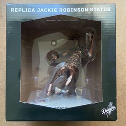 Jackie Robinson - Dodgers 2017 Statue